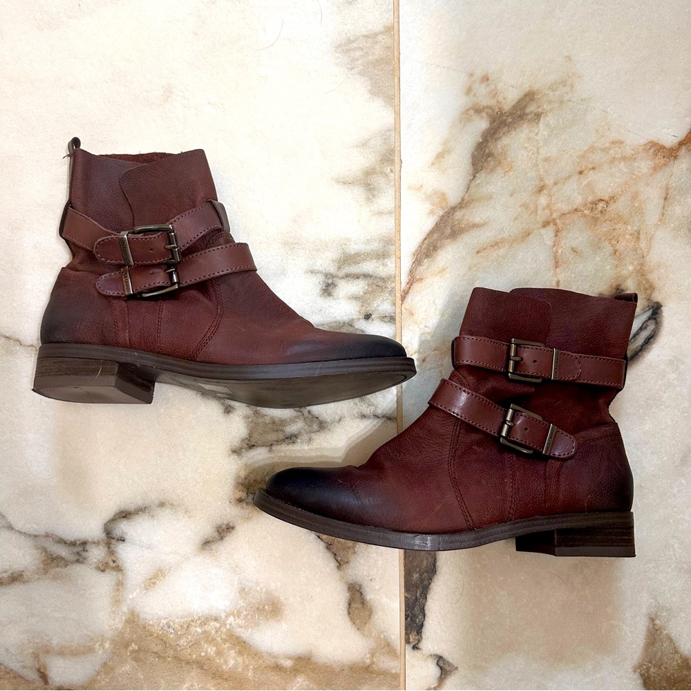 Vince Camuto leather short boots